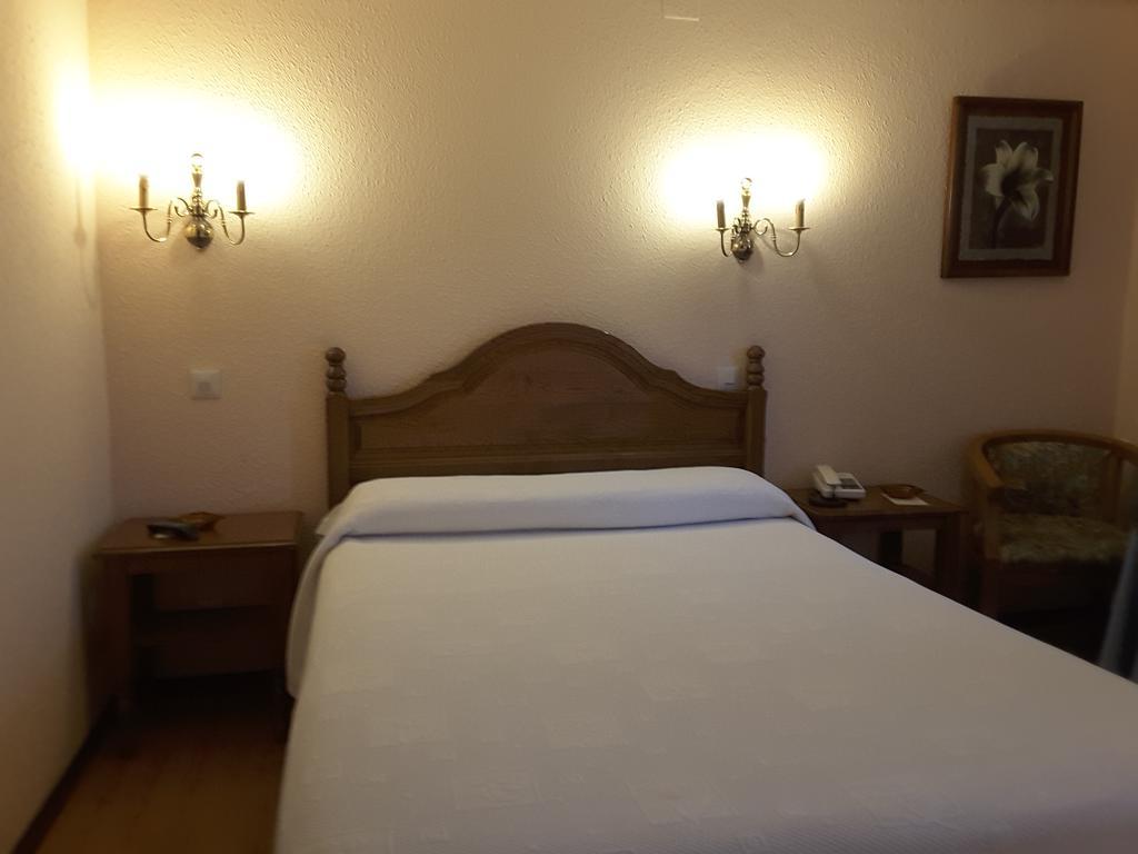 Riodeva Hotell Unquera Eksteriør bilde