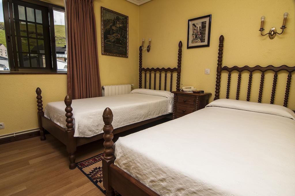 Riodeva Hotell Unquera Rom bilde