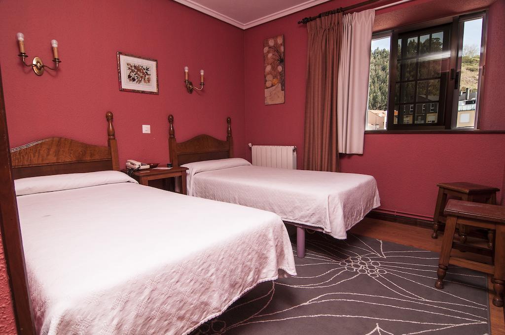Riodeva Hotell Unquera Rom bilde