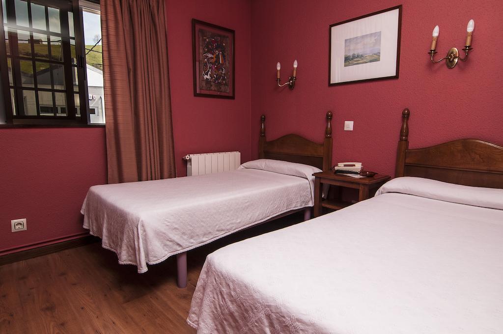 Riodeva Hotell Unquera Rom bilde