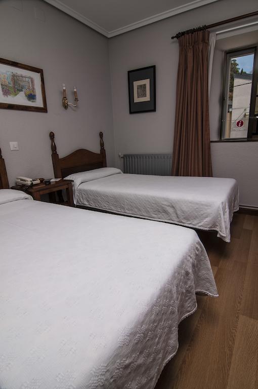 Riodeva Hotell Unquera Rom bilde